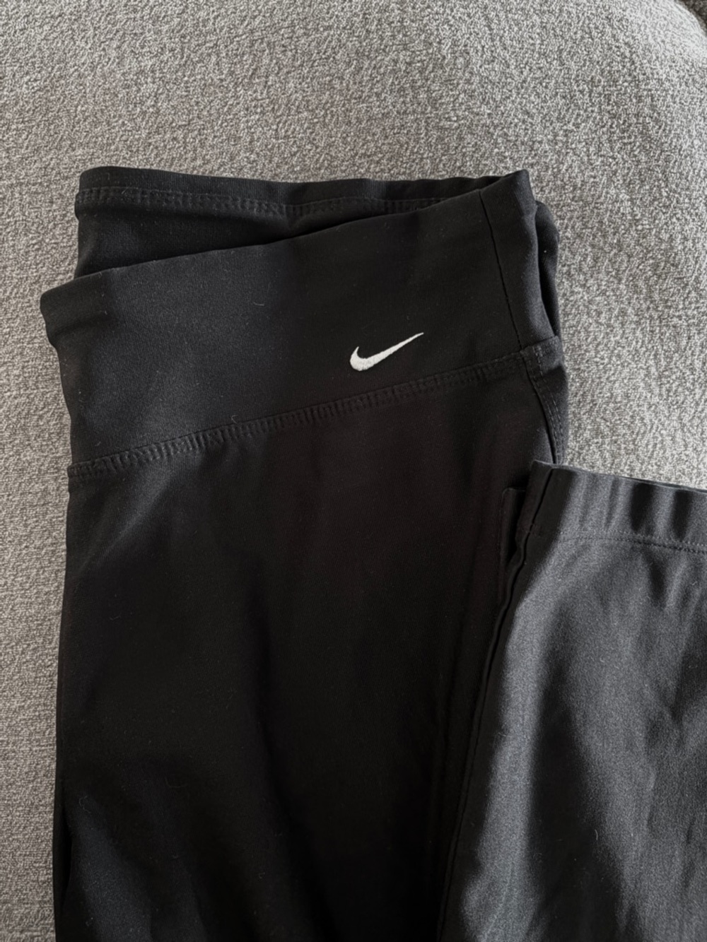 Nike Women Black Leggings Wide Cut